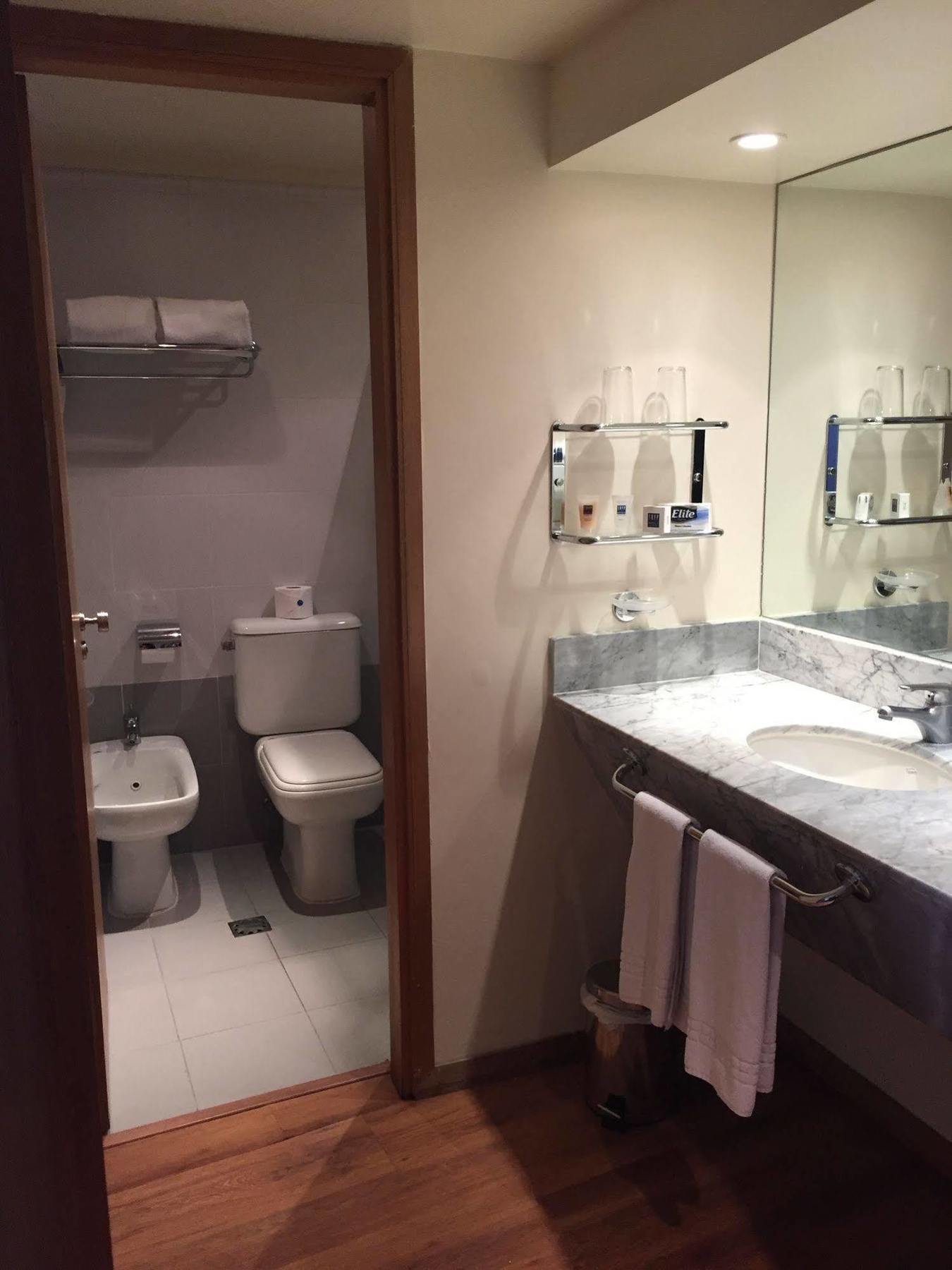 Tryp Montevideo Hotel Εξωτερικό φωτογραφία